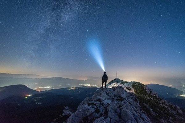 Pourquoi les montagnes sont-elles idéales pour l'observation des étoiles ?